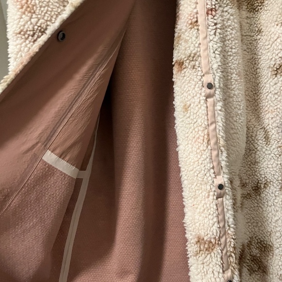 Performance faux fur coat oversized - Picture 13 of 13